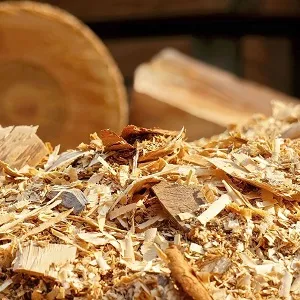 Лиственные опилки оптом в Уфе и других различных марок заказать от 16 тонн